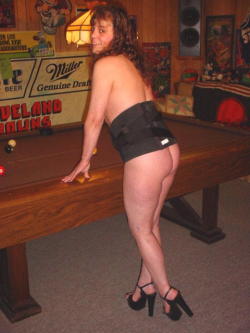 Bibtmmwm:  You Need Bent Over That Pool Table!!!!