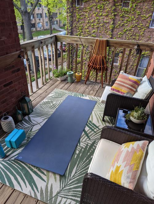 My cozy condo balcony, turned yoga space via ift.tt/xJuoWOQ