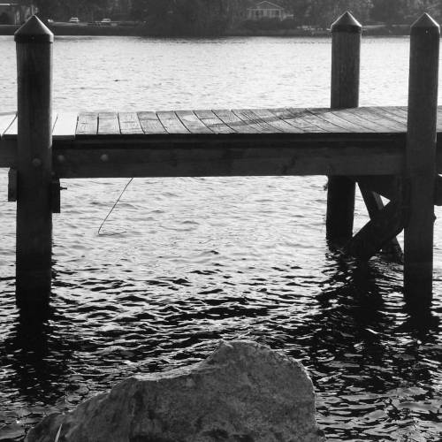 Eating dinner by the dock and enjoying the sunshine! #easthaddam #connecticutriver #onthedock #natur