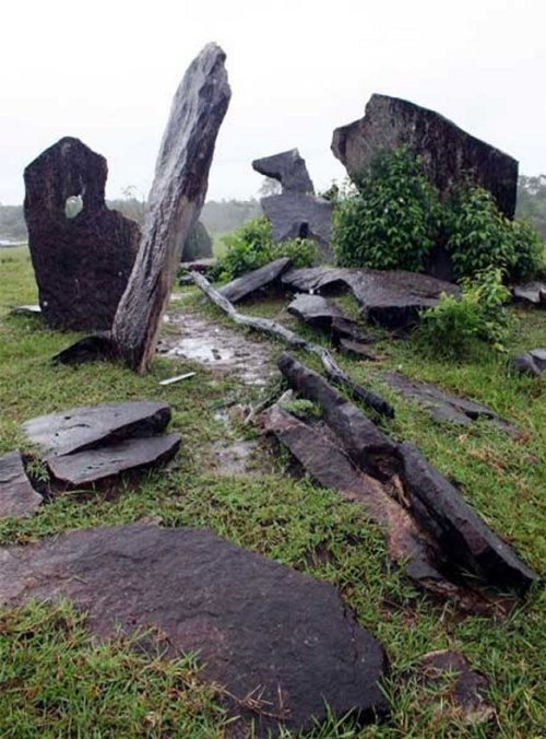 tomasorban: Calçoene menhirs, BrazilArchaeologists have discovered a pre-colonial astrologica