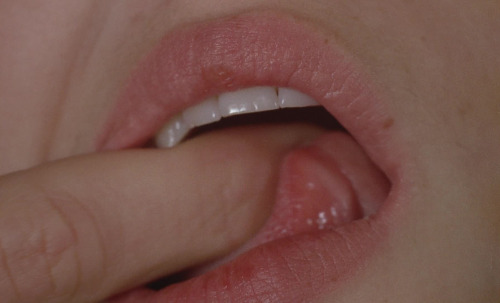 ozu-teapot:  Contes immoraux (Immoral Tales) - Walerian Borowczyk - 1974 Fabrice Luchini, Lise Danvers 