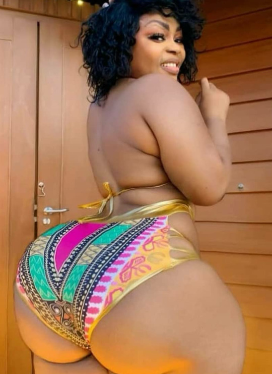 stupendousscissorsnickelpsychic:hopeitsmellslikepsy:bigweezie:True Thickness&hellip;.