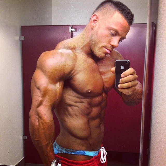 mitos:  Anthony Sciaretta a.k.a. Anthony Thomas (2014) (via) 