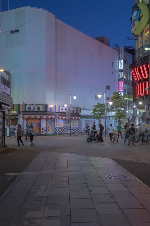 消えた夜のざわめき   The Night Buzz Disappeared：2020 Tokyo(at Asakusa )MASATOSHI SAKAMOTO : PHOTOGRAPHS