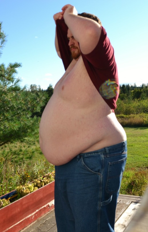 lardfill:biggerissimplybetter-deactivate:(200 - 550) A 350 lb weight gain! Obesity has done him well!Another 350lbs will do me good.    