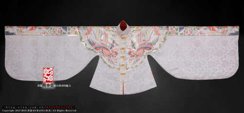 Traditional Chinese clothes, hanfu. Ming dynasty. Picture 5, 6 are wedding dress. 明华堂   Related post