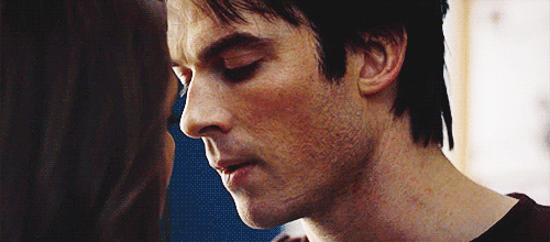 mylovewithdamon:  The way he looks at her. Season 5. Part 2. 