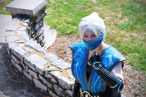 nerdsandgamersftw:  Mortal Kombat Frost Cosplay By Mimiru Riley Photography by Mason T Photography