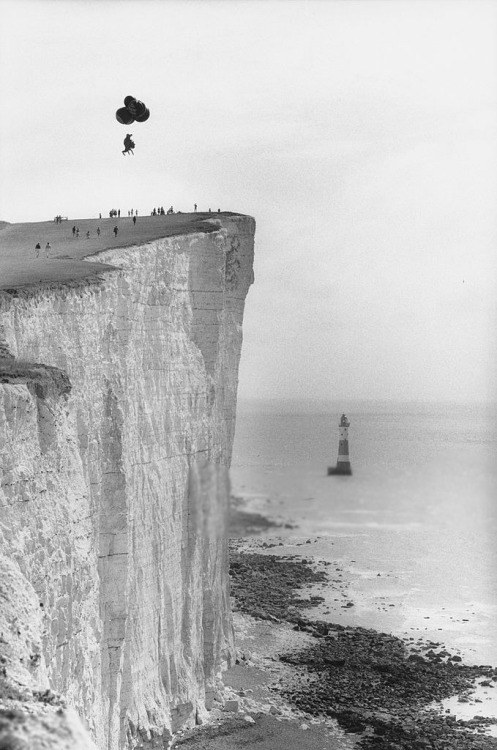 John Downing. David Kirke sets off from Beachy Head in East Sussex, in a giant helium-filled kangaro