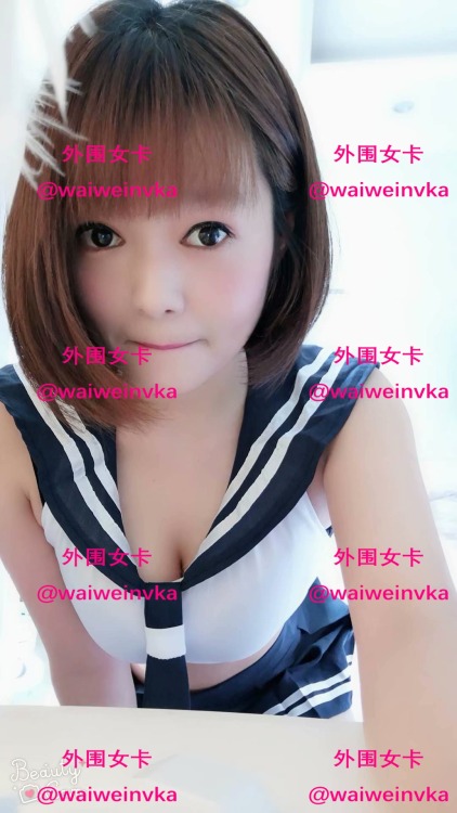 重庆014号燕子#外围女 #商务模特 #外围  #约炮燕子，身高163cm，45kg，胸围D，21岁价格：一次400，两次600，夜1500地址：重庆南坪上海城聊天群组https://t.me/wai