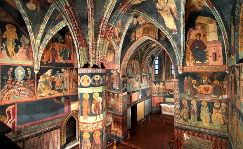 The Holy Trinity Chapel at Lublin Castle, XV century. Lublin, Poland. (source)Check out the panorami