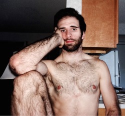 hairyfuckers: That’s one hairy fucker. 