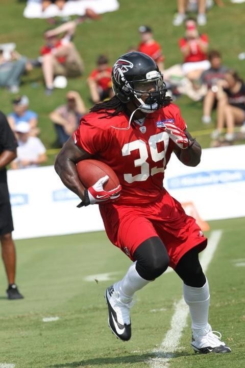 Atlanta Falcons (2013).
