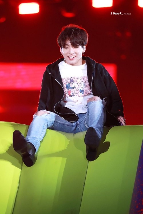 Jungoo On Stage, But Its Peak Happiness Mode: A Thread. (1/n)