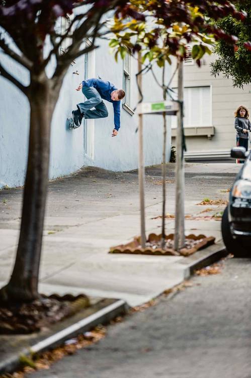 streetpiracy:  Karsten Kleppan // photo: Sam Ashley