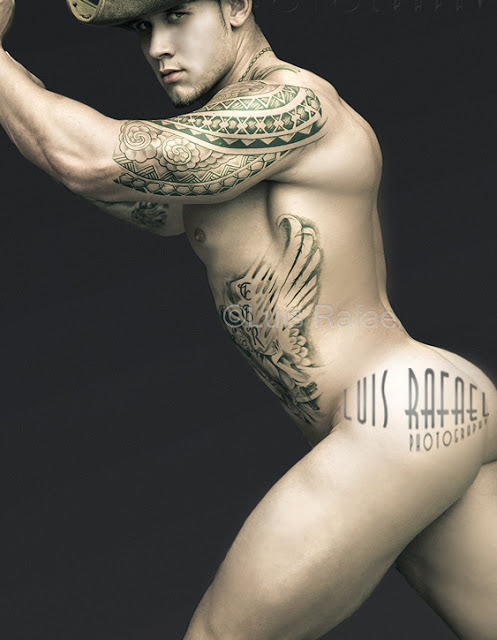 funky-hunks:  Vince Ramos