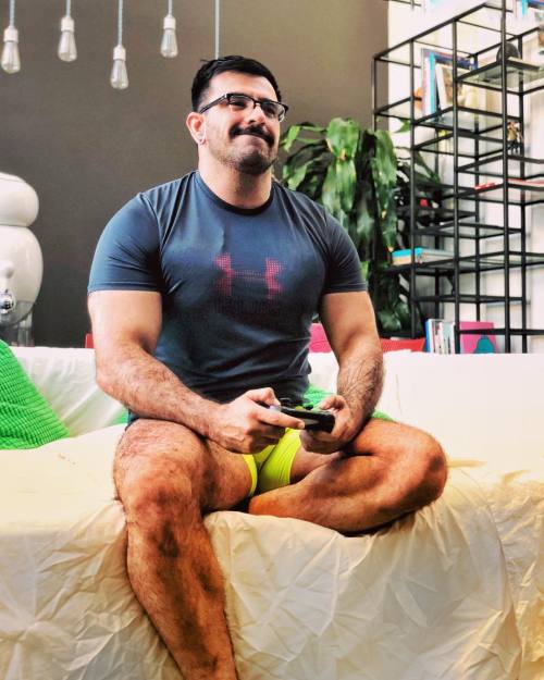 homopower:83laith:captainfinocchio:Beautiful It me!Beyond stunning. I bet you give the best cuddles.