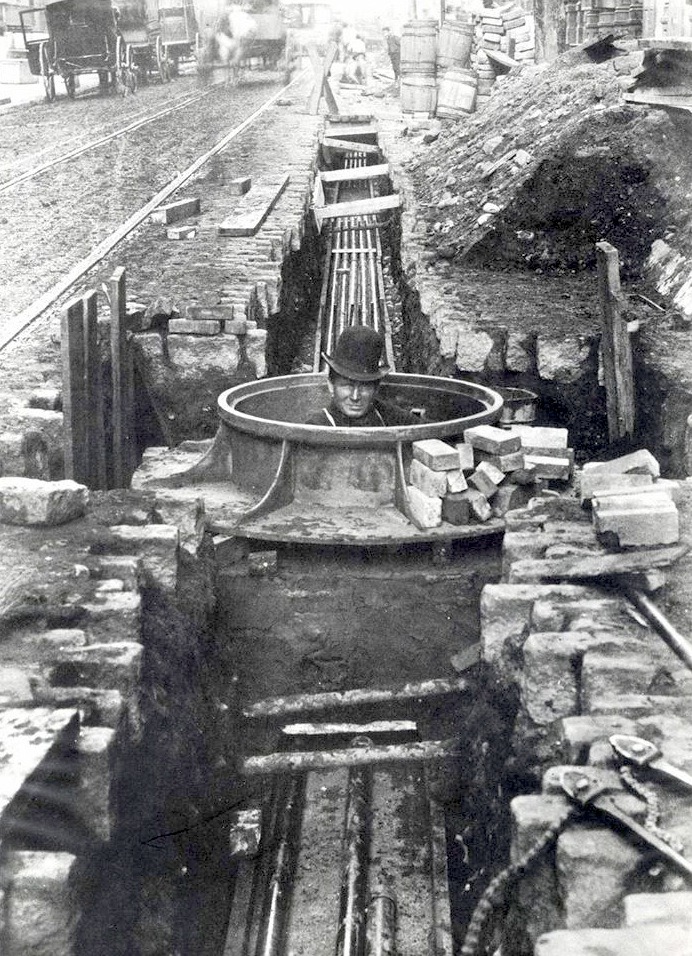 Pearl Street. Cable laying in the Pearl Street in the Financial District, 1882. Edison installed the first power plant here.
Also