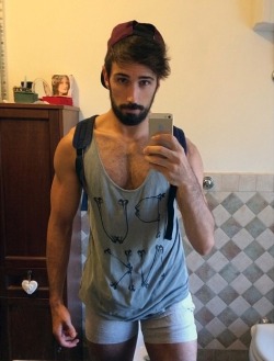 handsomeis:  Leo, courtesy of G_Poke Guysgpokeguys.tumblr.com 