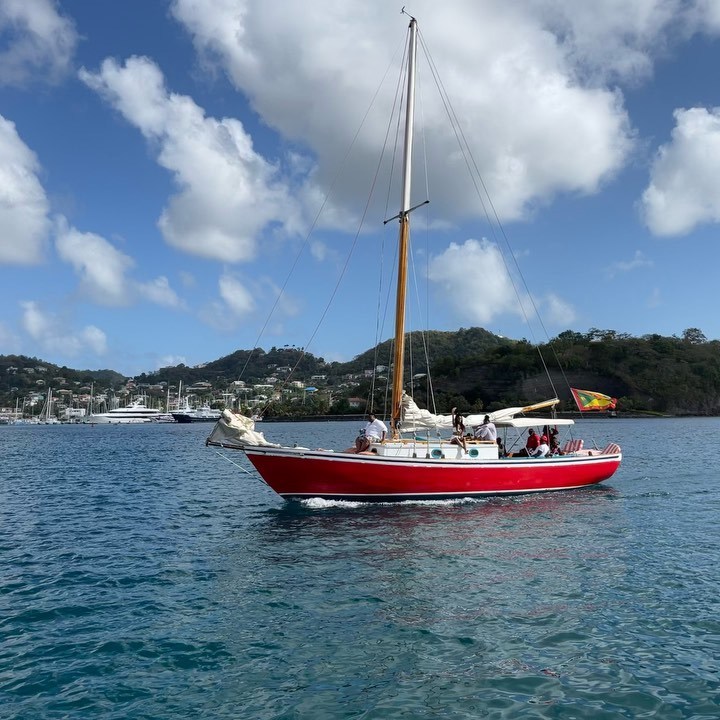 @savvysailing sailing past @sailsgrenada #grenada #puregrenada #freetowonder #islandlife #473 #greenz #caribbean #followgrenada (at Sails Restaurant & Bar)
https://www.instagram.com/p/CpYTqdZpk3g/?igshid=NGJjMDIxMWI=