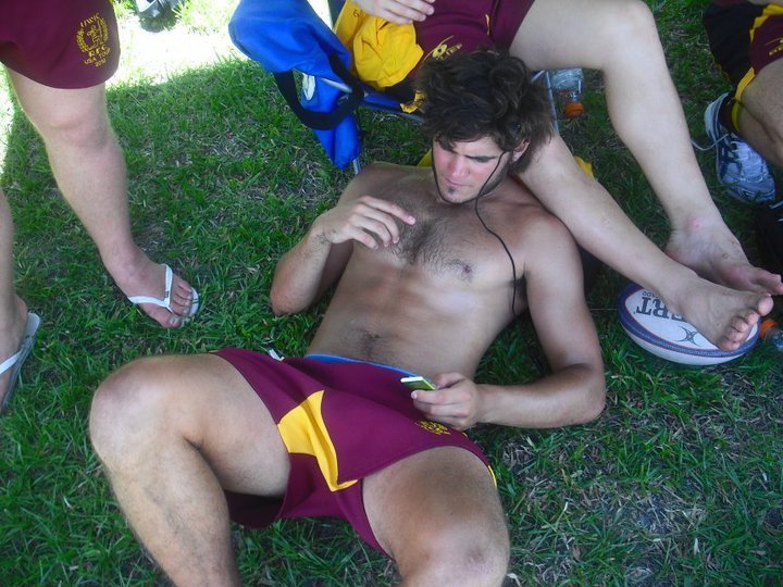 menandsports:  sporty guys free gallery, sexy sport, nudity and more boys and sports : football,