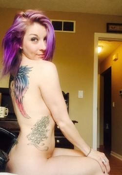 tattooedmafia:  http://mrs-420.tumblr.com