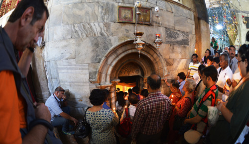 comerviajaramar:Fotos | “Aquí dio a luz la Virgen María a Jesucristo”: Construida por orden del empe