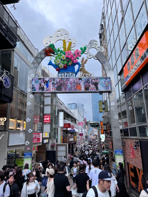 You Went To Osaka ?!?! That Sounds So Fun Omg How Was It There ?? Did You Encounter Any Maur Maurs >:)
