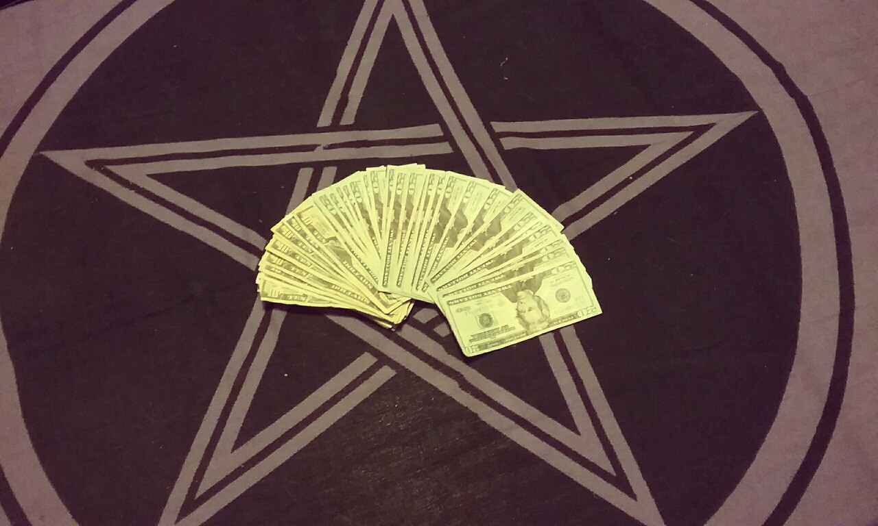darkcocosb:
“ kamonra:
“ This is the money pentacle. Reblog and unexpected money will come to you!
”
Shiiiiit. I reblogged, and I got $750 in two days for basically nothing! The first day this client/POT asked my agent to invite some girls and I to...