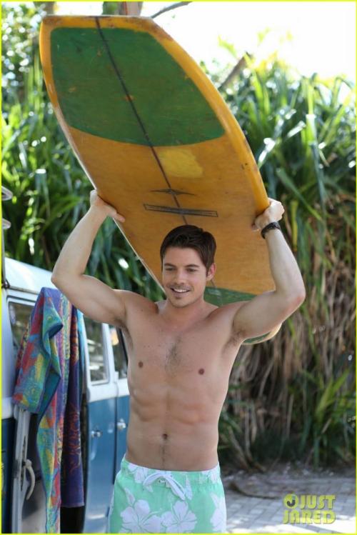 Male Celebrity Pits