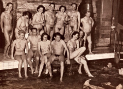 vintage nudist http://blogzen00.tumblr.com/