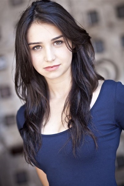 whoisthathotadgirl:  : Who is the cute employee girl in the Subway Guacamole commercial?A: