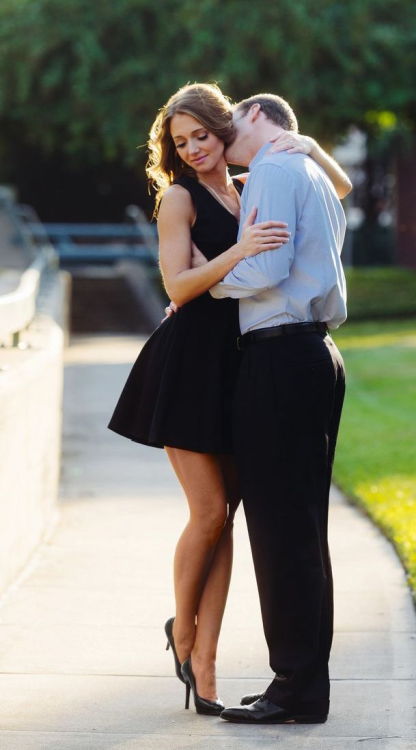 unspeakablefantasies:  When I agreed to let my buddy take my girlfriend to a wedding as his  date, I didn’t think they’d get so romantic together, but they played  the part of a couple really well.  So well, in fact, that they went to his place after