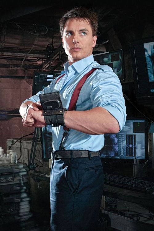 Post 44 of 51…43) In 2006 JB got the star role of Captain Jack Harkness in the Doctor Who spi