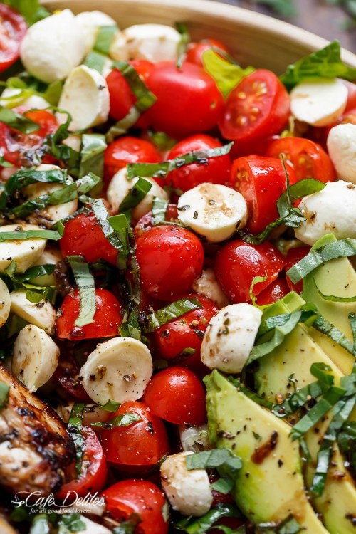 Porn photo foodffs: CHICKEN AVOCADO CAPRESE SALAD Really