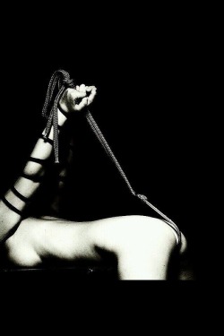 sub-lili:  sirsplayground: Today’s theme: Bound &amp; Hooked Sir