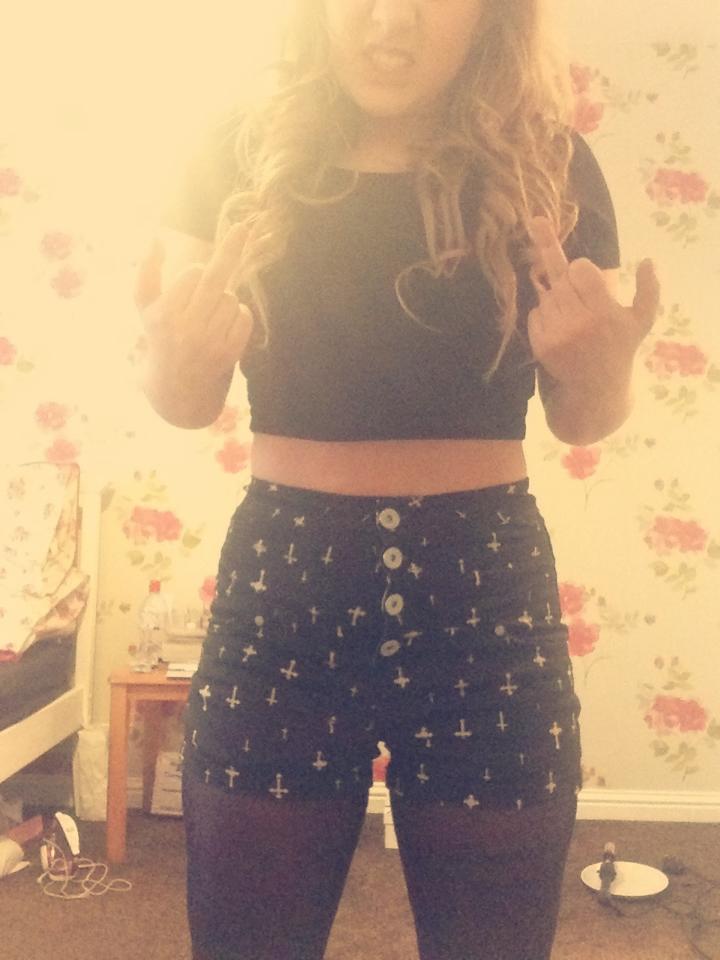 thedougmeister:  Spamming the internet with this. These shorts are a size 10. Haven’t