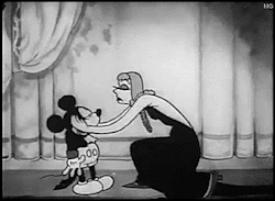  Greta Garbo loves Mickey Mouse in “Mickey’s