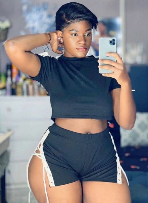 princejazziedad:DeliciouslySexy. Curvy. BootiDelicious Mami.Ms Ama_Endorsed…… ❤️💜💚