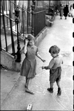   Henri Cartier Bresson    