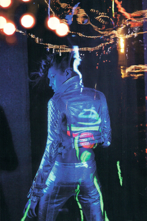slickcrust: Vogue UK, March 2011“Mean Street”Model: Karlie KlossPhotographer: Nick Knigh