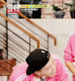 shinees-deactivated20190406:  monday boyfriend forgetting that he has a wife 