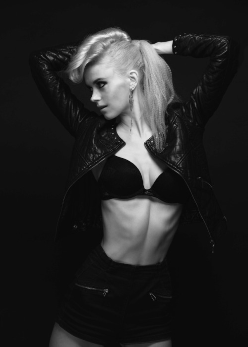 modelsbornhot:  Dylan Voerman Photography | modelsbornhot