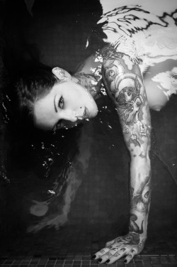 psychotic-riaeaction:  Roberto Girardi 