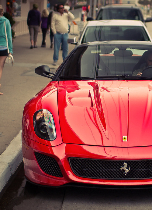 wonderfulcars:  Photo (via : http://affluence-de-la-vie.tumblr.com) 