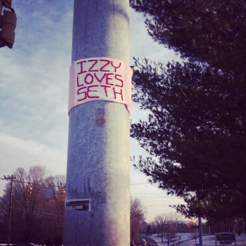 lyraeon:buzzfeeddiy:If you’re having a rough day, just remember that we live in a world where yarn-b