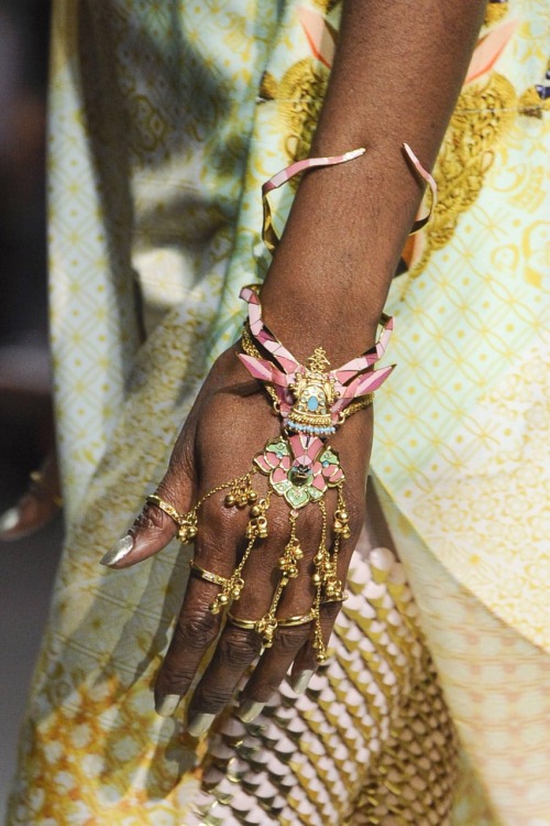 parisfashionhouse: Manish Arora Spring 2013 details