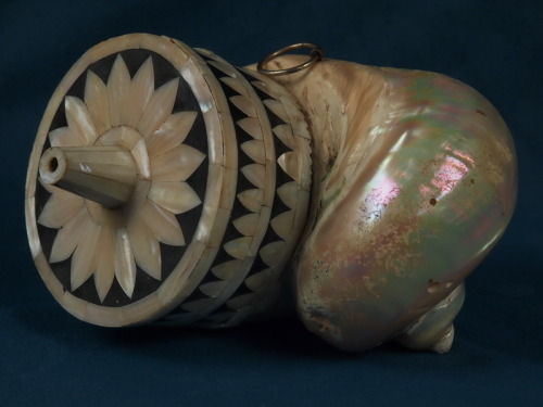 Antique barutdan shell gunpowder flask, India, 19th century.
