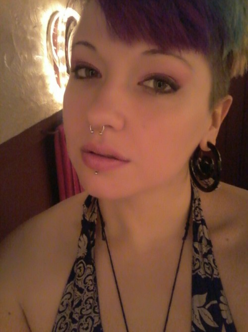 acidkittiegoddess:  Nya septum septum septum yay 