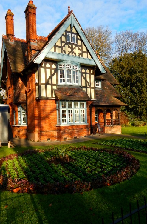 fuckitandmovetobritain:  Dulwich Village, London, SE21  GIMME!!